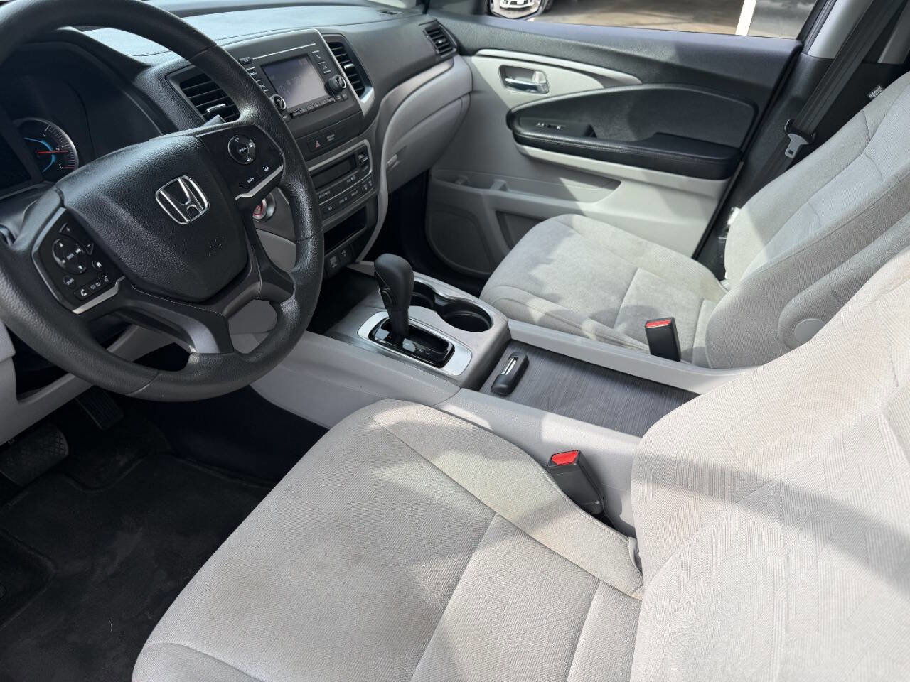 Used 2019 Honda Pilot LX image 17