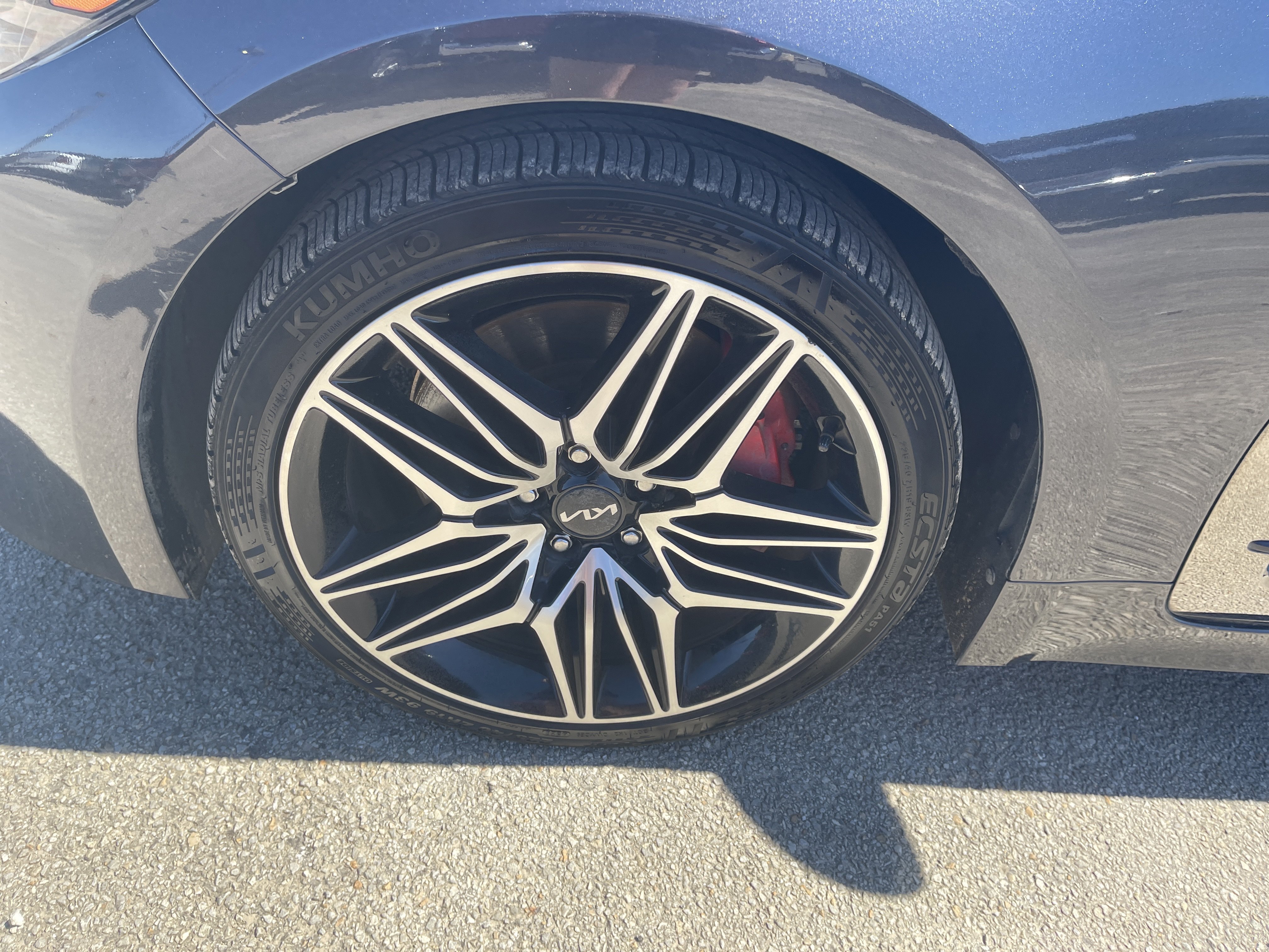 Used 2022 Kia Stinger GT1 RWD image 11