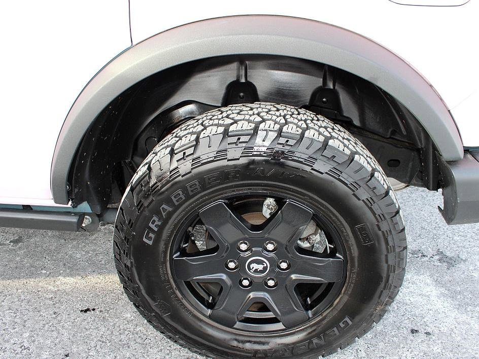 Used 2023 Ford Bronco Black Diamond image 10