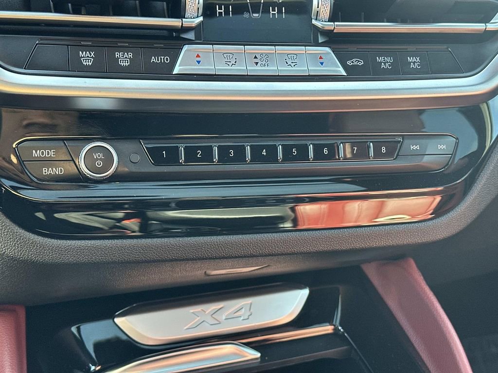 Used 2023 BMW X4 xDrive30i image 14