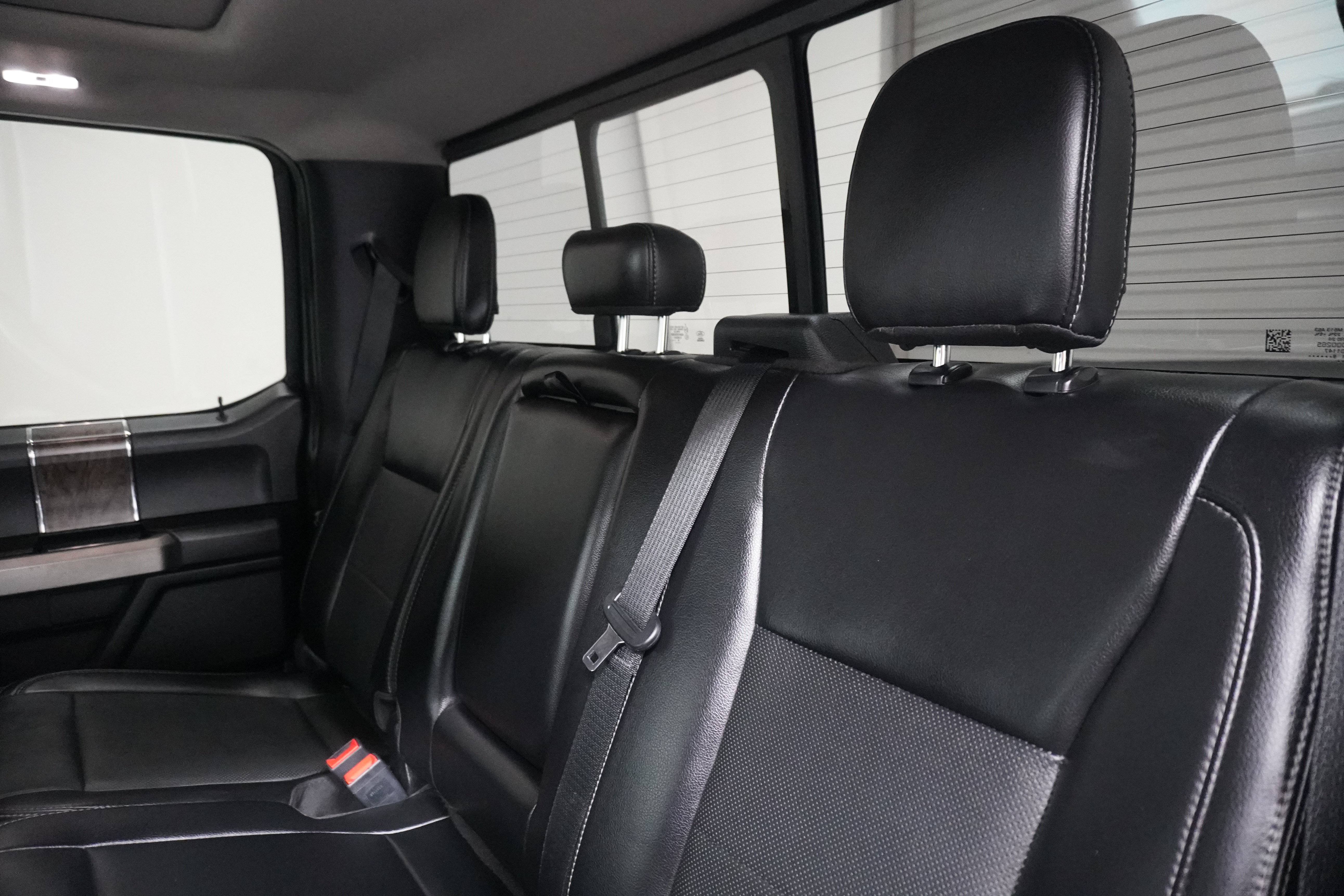Used 2019 Ford F250 Lariat w/ Lariat Ultimate Package AWD/4WD image 14