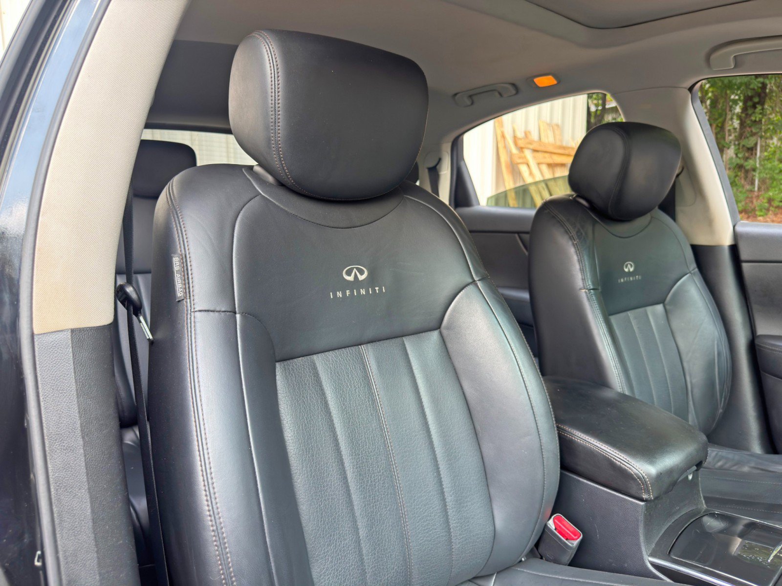 Used 2014 INFINITI QX70 2WD w/ Premium Package image 37