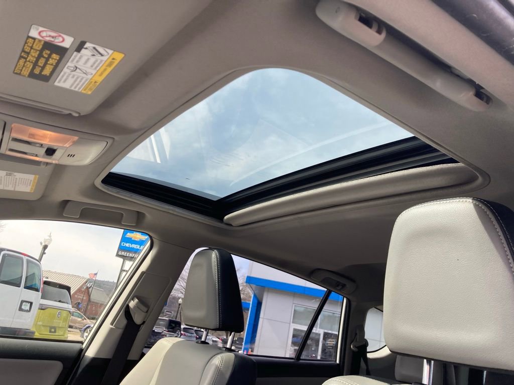 Used 2018 Toyota RAV4 Limited w/ All Weather Liner Package AWD/4WD image 10