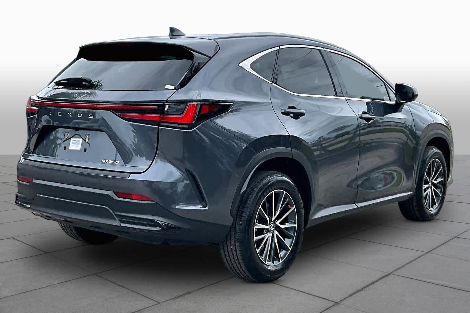 Used 2025 Lexus NX 250 FWD w/ Accessory Package (Z2) image 13