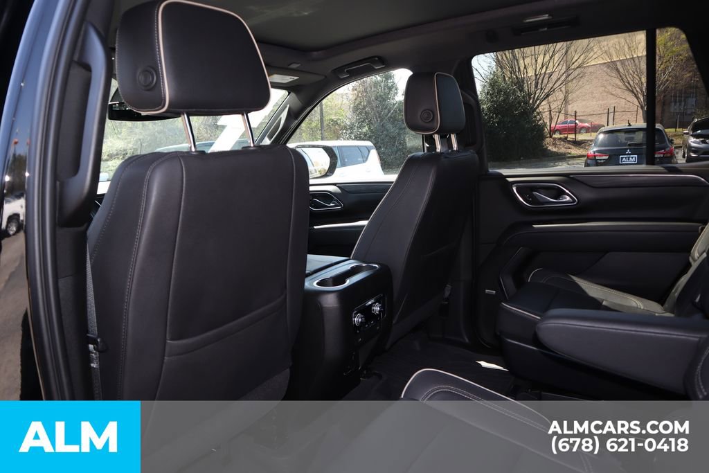 Used 2023 GMC Yukon SLT w/ SLT Premium Package AWD/4WD image 18