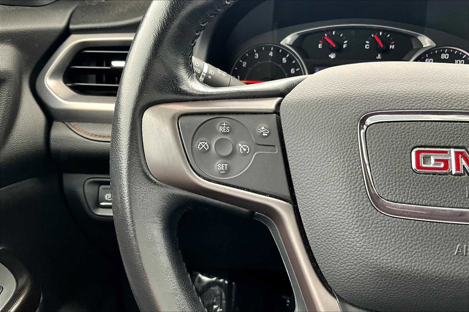 Certified 2022 GMC Acadia AT4 image 23