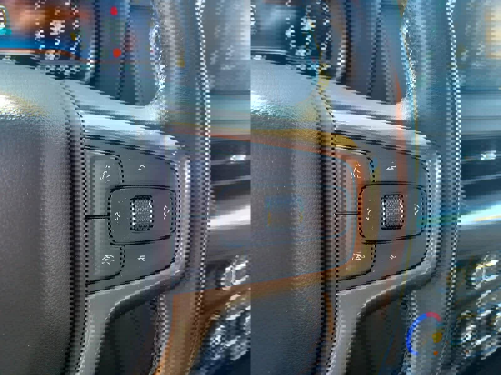 Used 2023 Chevrolet Suburban High Country w/ Premium Package 2 image 13