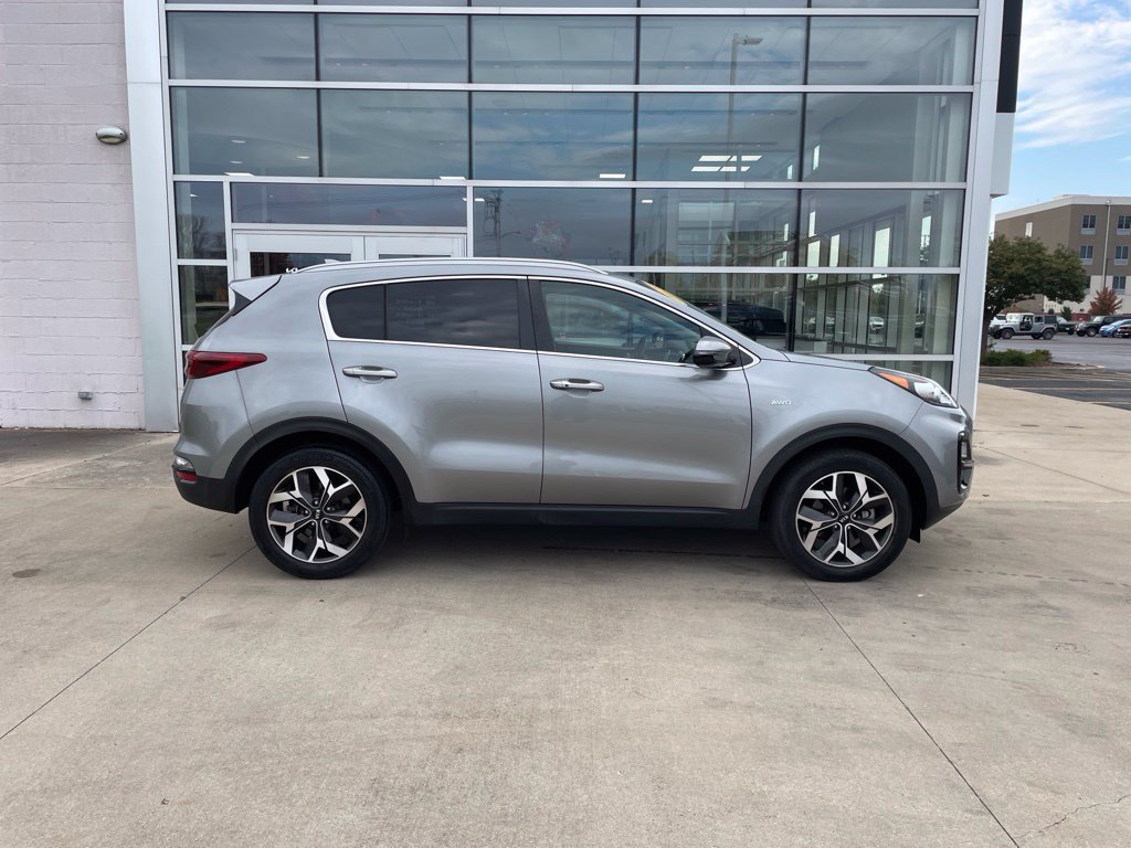 Used 2020 Kia Sportage EX AWD/4WD image 4