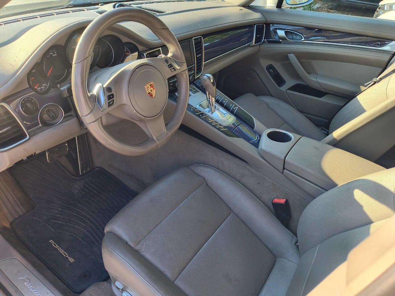 Used 2013 Porsche Panamera S w/ Comfort Pkg image 33
