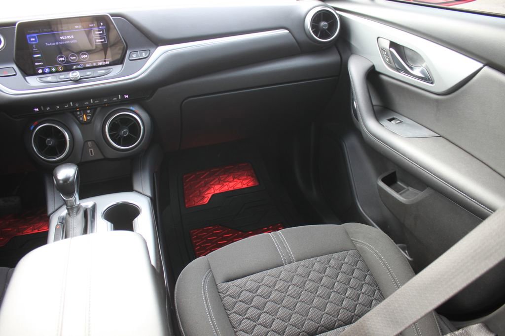 Used 2019 Chevrolet Blazer LT image 8