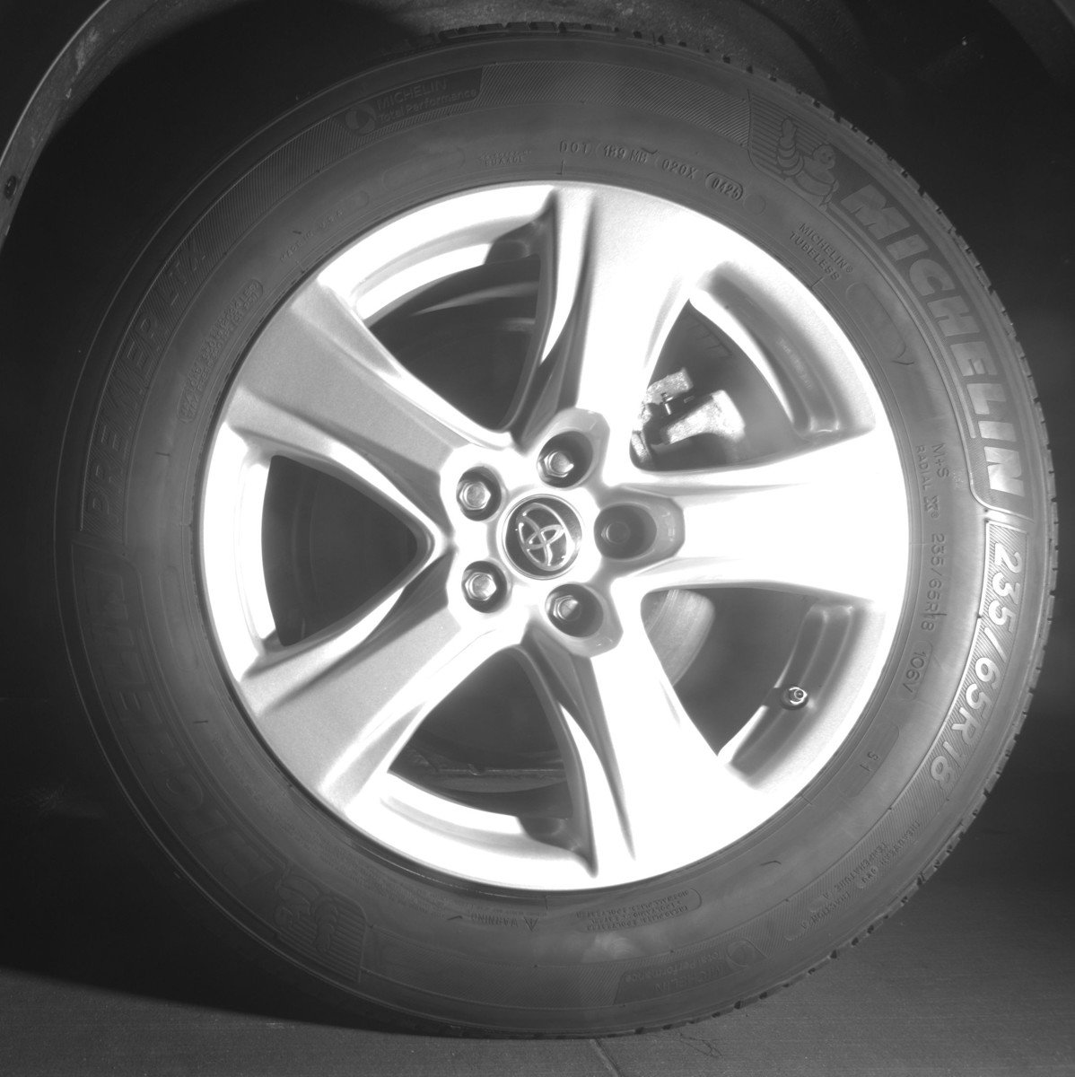 Used 2025 Toyota Highlander LE image 14