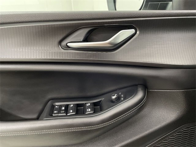 Used 2024 Jeep Grand Cherokee Laredo image 22