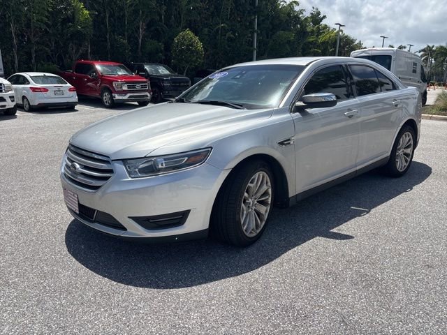 Used 2019 Ford Taurus Limited image 5