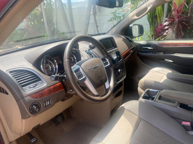 Used 2012 Chrysler Town & Country Touring w/ Entertainment Group #1 image 36