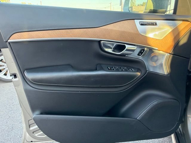 Used 2020 Volvo XC90 T6 Inscription w/ Protection Package Premier AWD/4WD image 19
