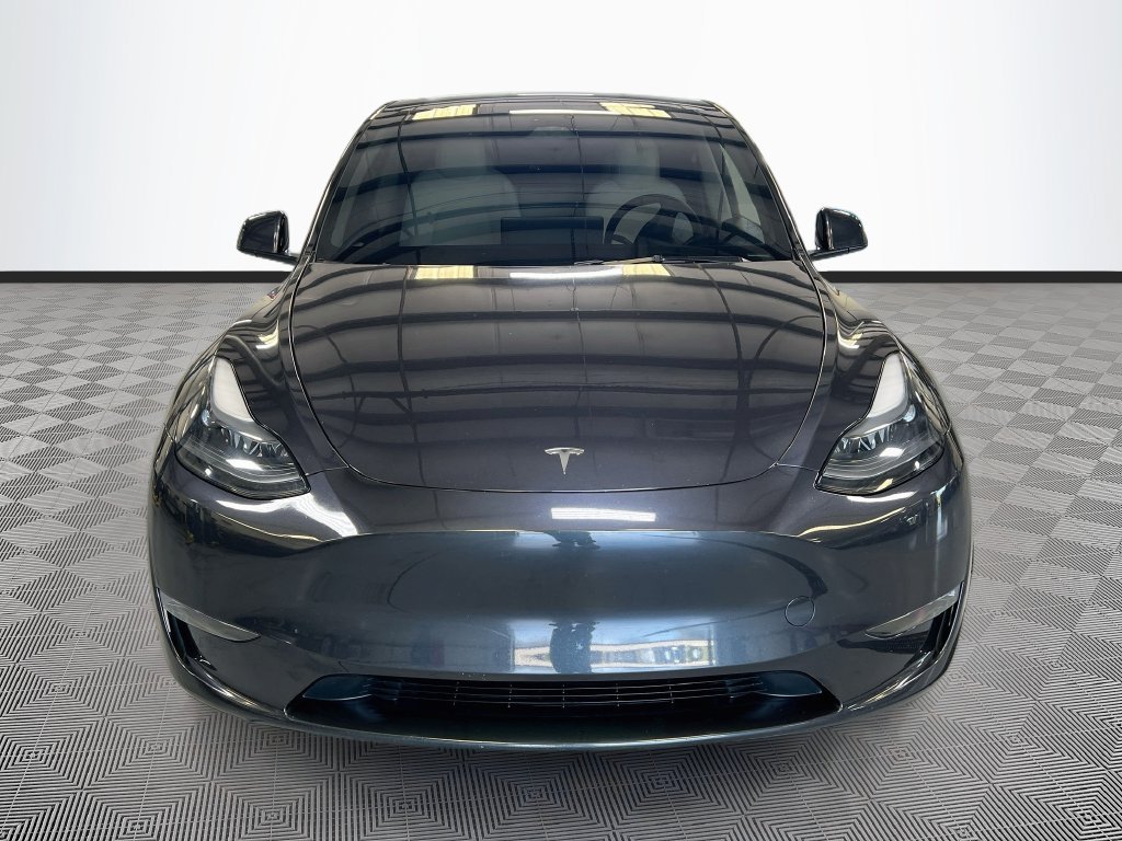 Used 2025 Tesla Model Y Long Range AWD/4WD image 2