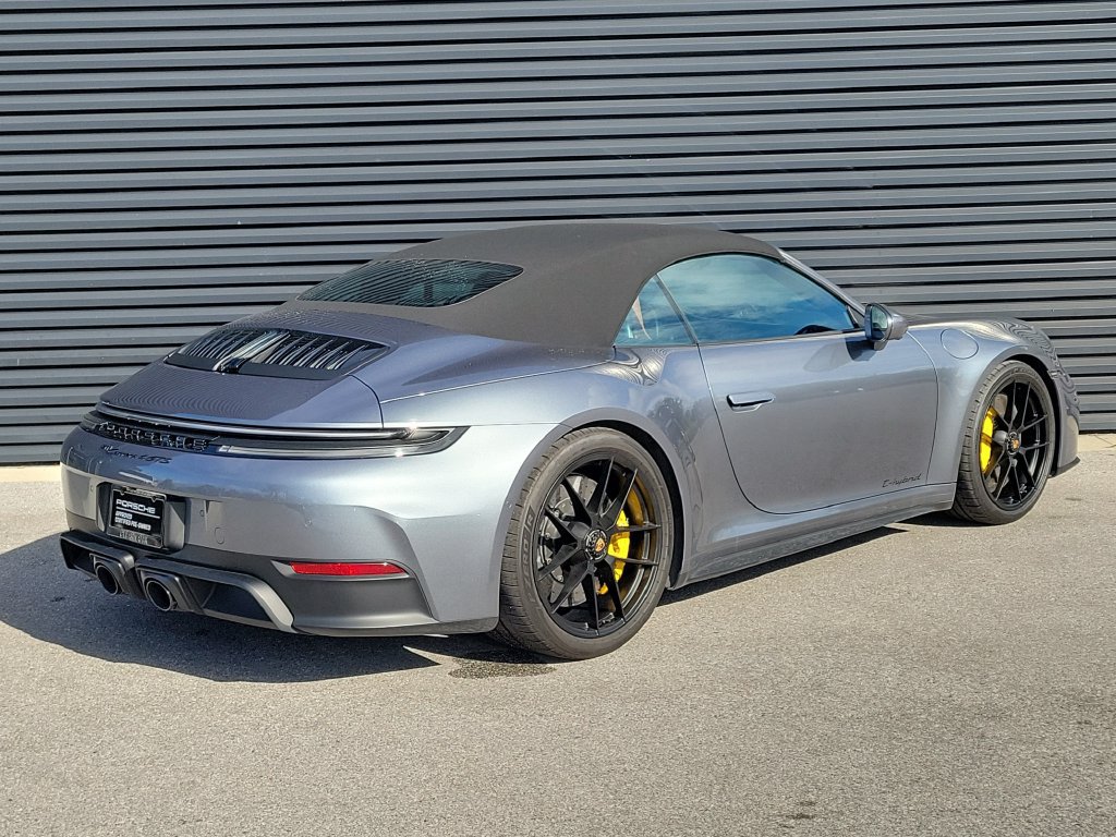 Certified 2026 Porsche 911 Carrera 4 GTS AWD/4WD image 7