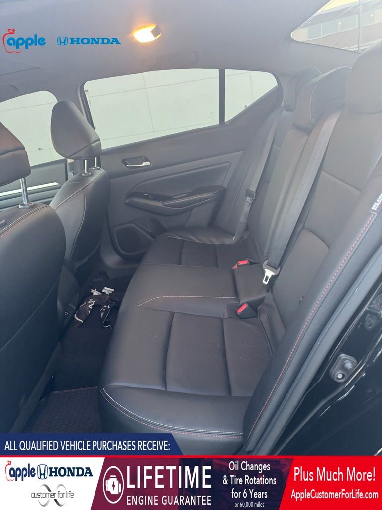 Used 2024 Nissan Altima 2.5 SR w/ SR Premium Package image 10