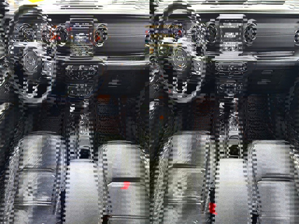 Used 2018 Jeep Wrangler Unlimited Sahara image 26