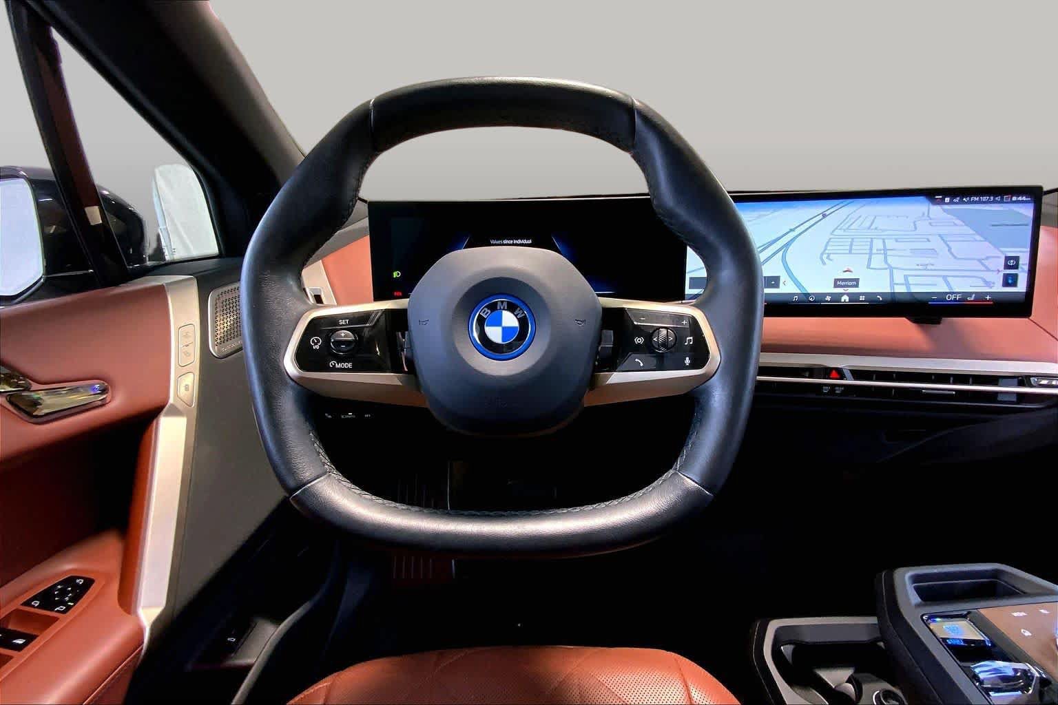 Used 2024 BMW iX M60 AWD/4WD image 5