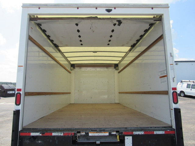 Used 2021 GMC Savana 3500 Extended w/ Power Convenience Package RWD image 17