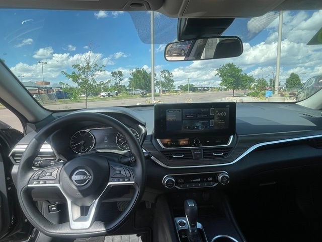 Used 2025 Nissan Altima 2.5 SV w/ SV Special Edition Package AWD/4WD image 13