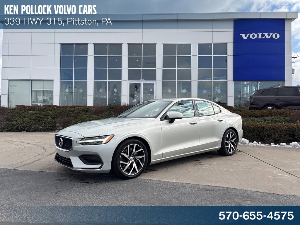 Used 2019 Volvo S60 T6 Momentum w/ Premium Package image 1