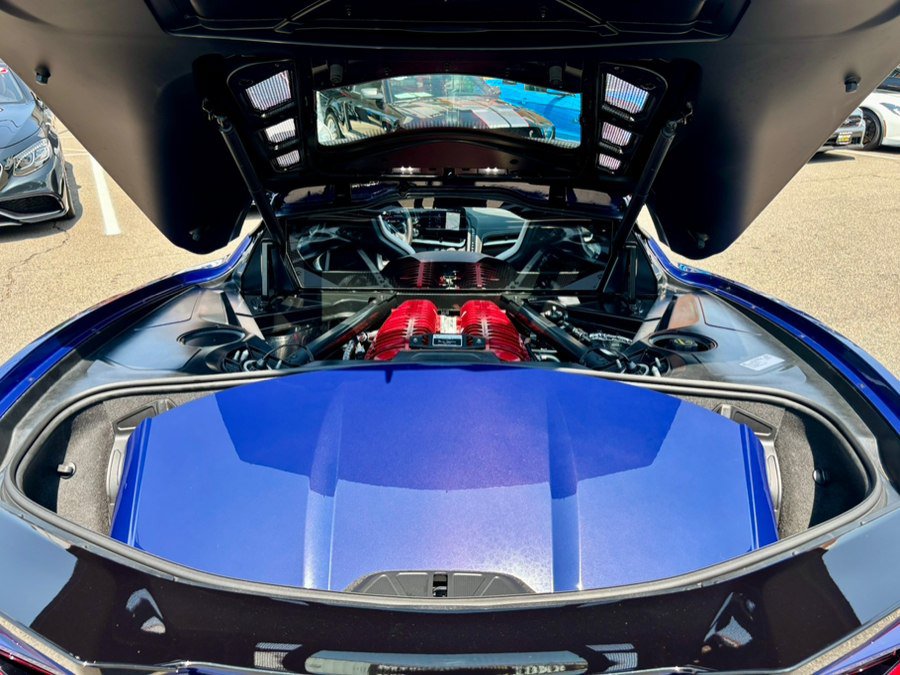 Used 2025 Chevrolet Corvette Z06 RWD image 35