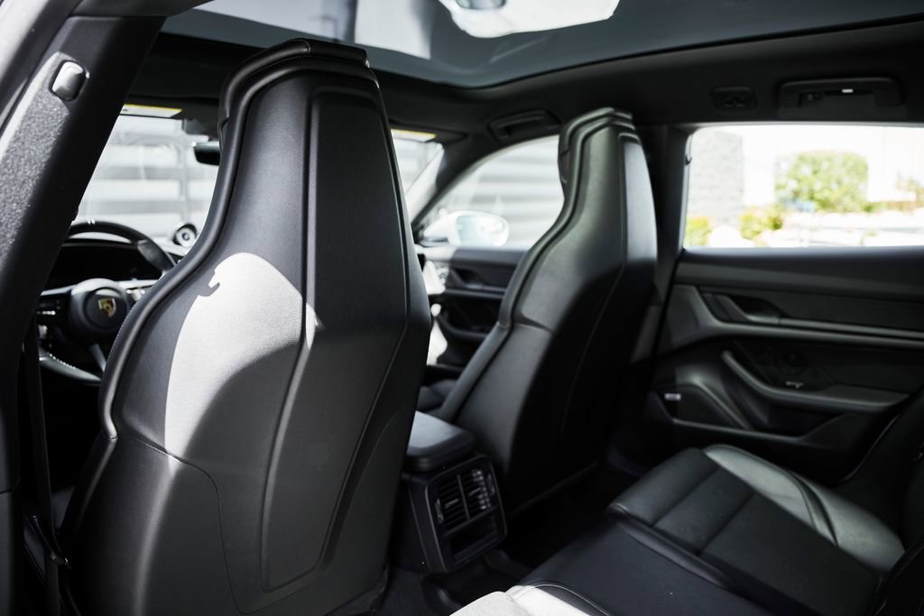 Used 2022 Porsche Taycan 4 Cross Turismo image 39