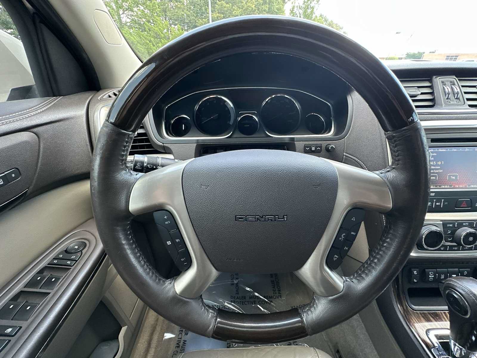Used 2014 GMC Acadia Denali AWD/4WD image 25
