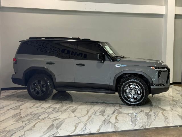 Used 2024 Lexus GX 550 image 5