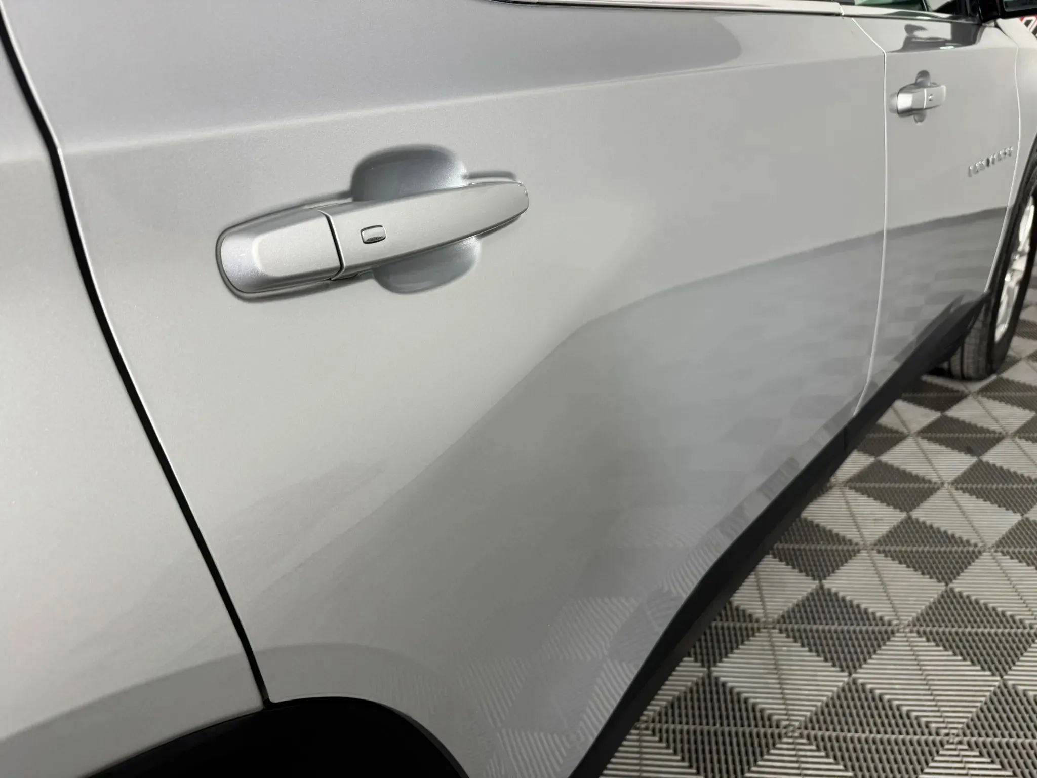 Used 2019 Chevrolet Traverse LT AWD/4WD image 30