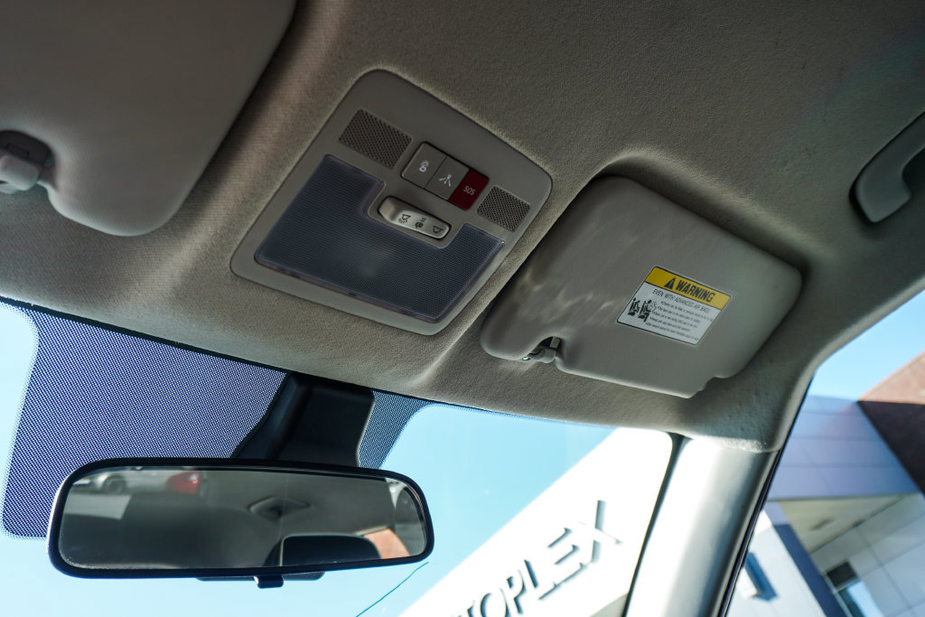 Used 2025 Hyundai Venue Limited FWD image 23