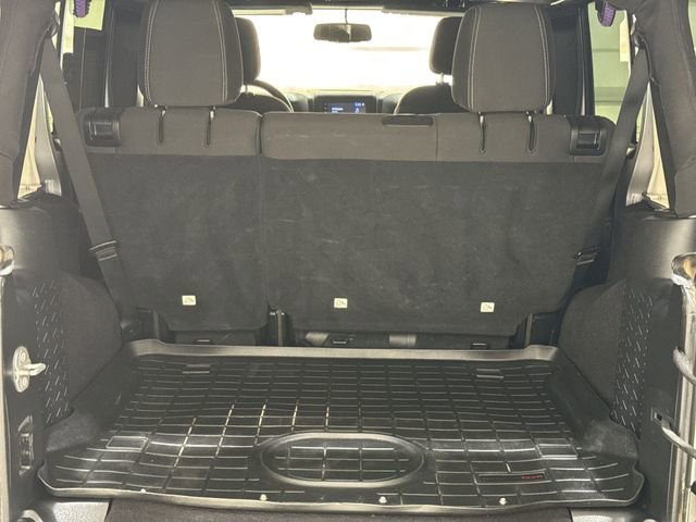 Used 2016 Jeep Wrangler Unlimited Sahara w/ Connectivity Group image 24