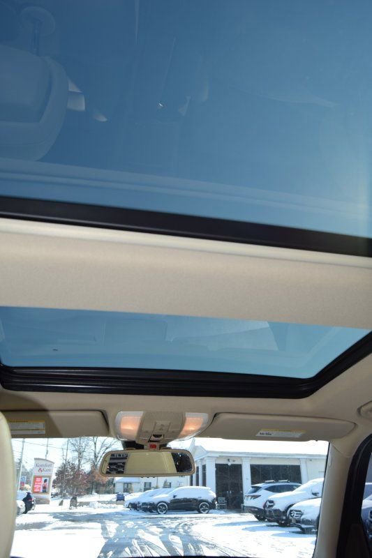 Used 2013 Mercedes-Benz GLK 350 4MATIC image 28