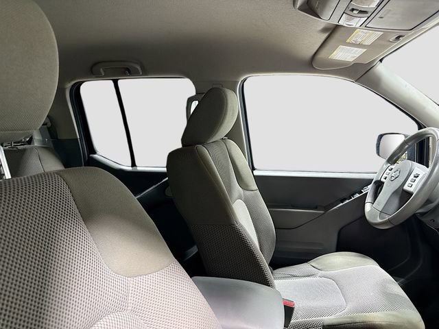 Used 2019 Nissan Frontier SV image 26