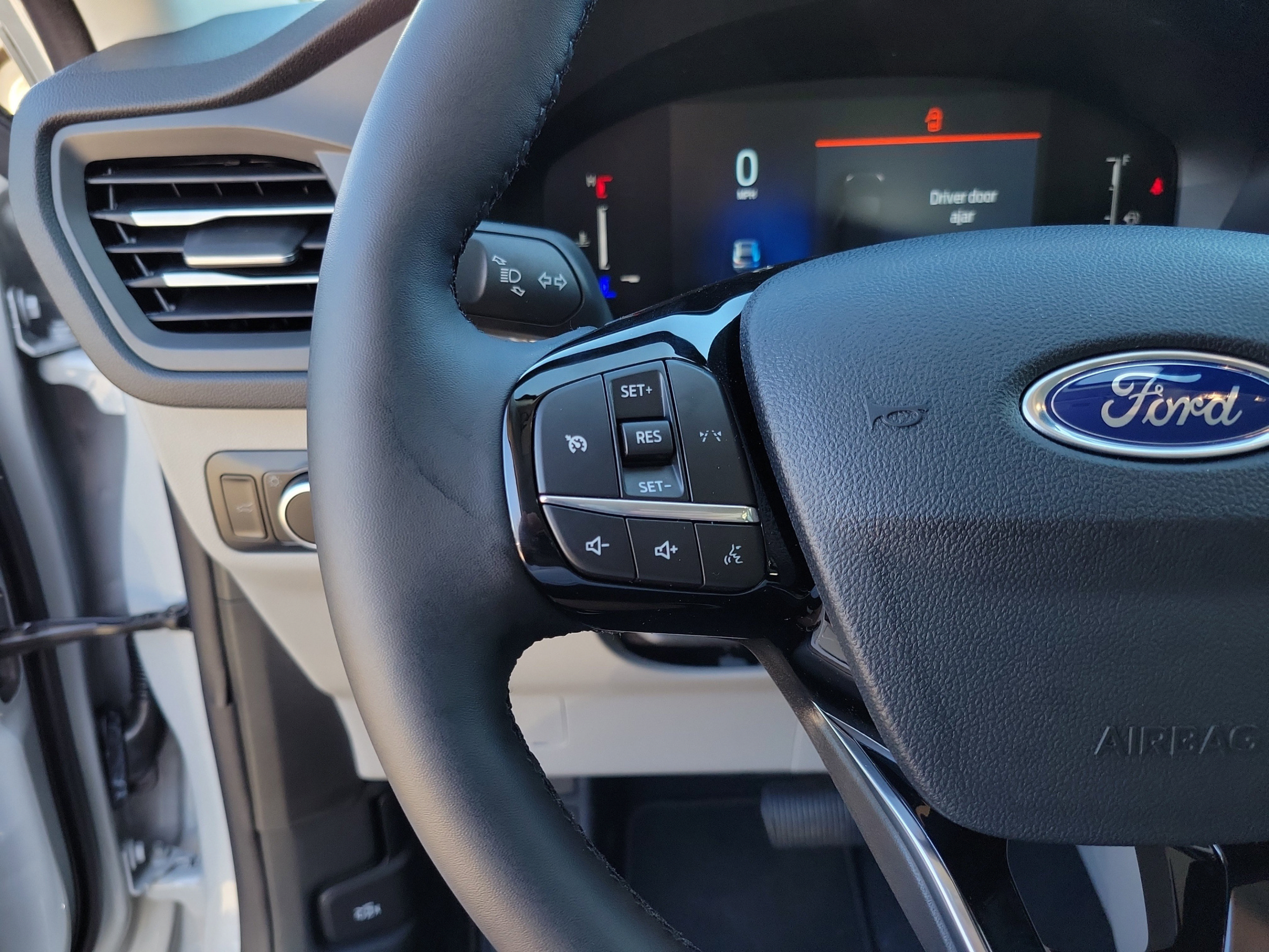 New 2026 Ford Escape Active w/ Cold Weather Package FWD image 13