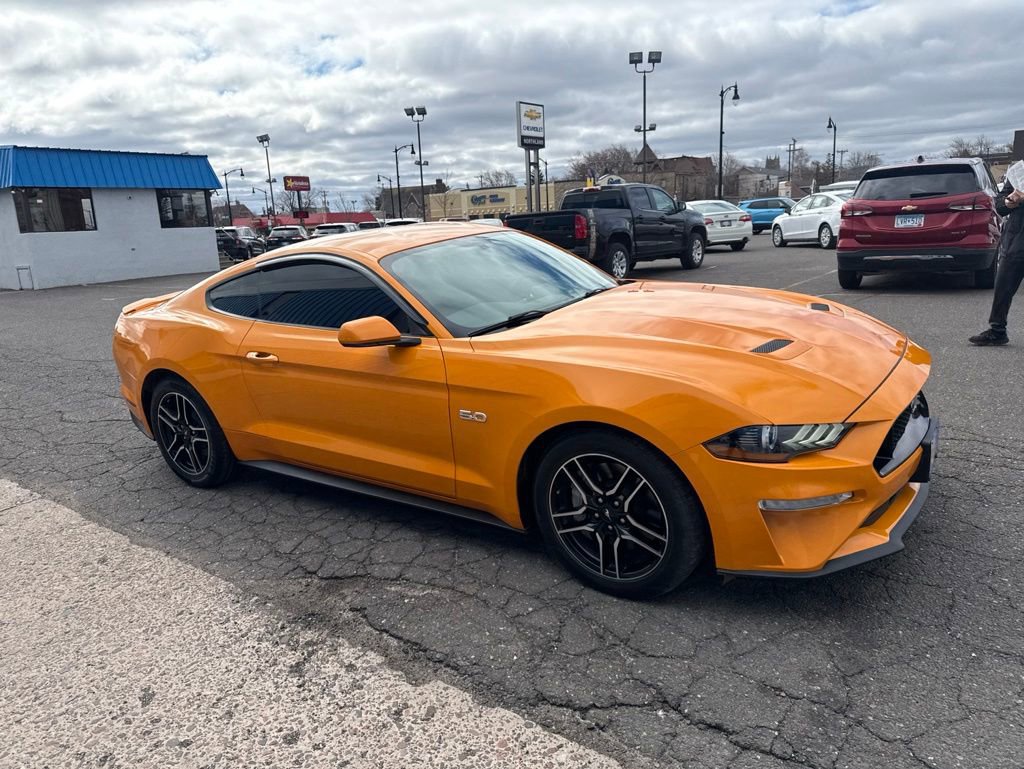 Used 2018 Ford Mustang GT RWD image 5
