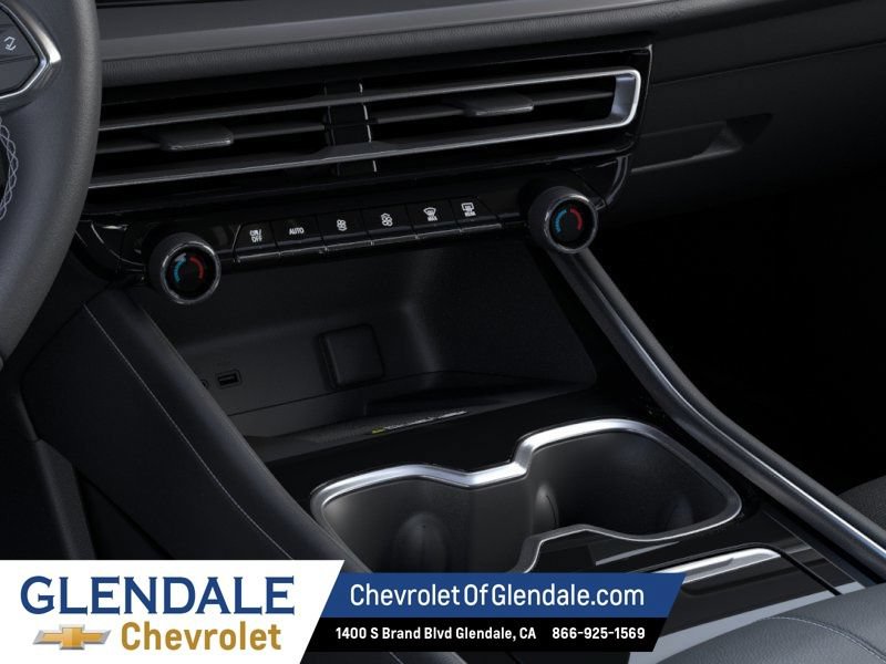 New 2026 Chevrolet Traverse LT w/ Midnight/Sport Edition FWD image 23