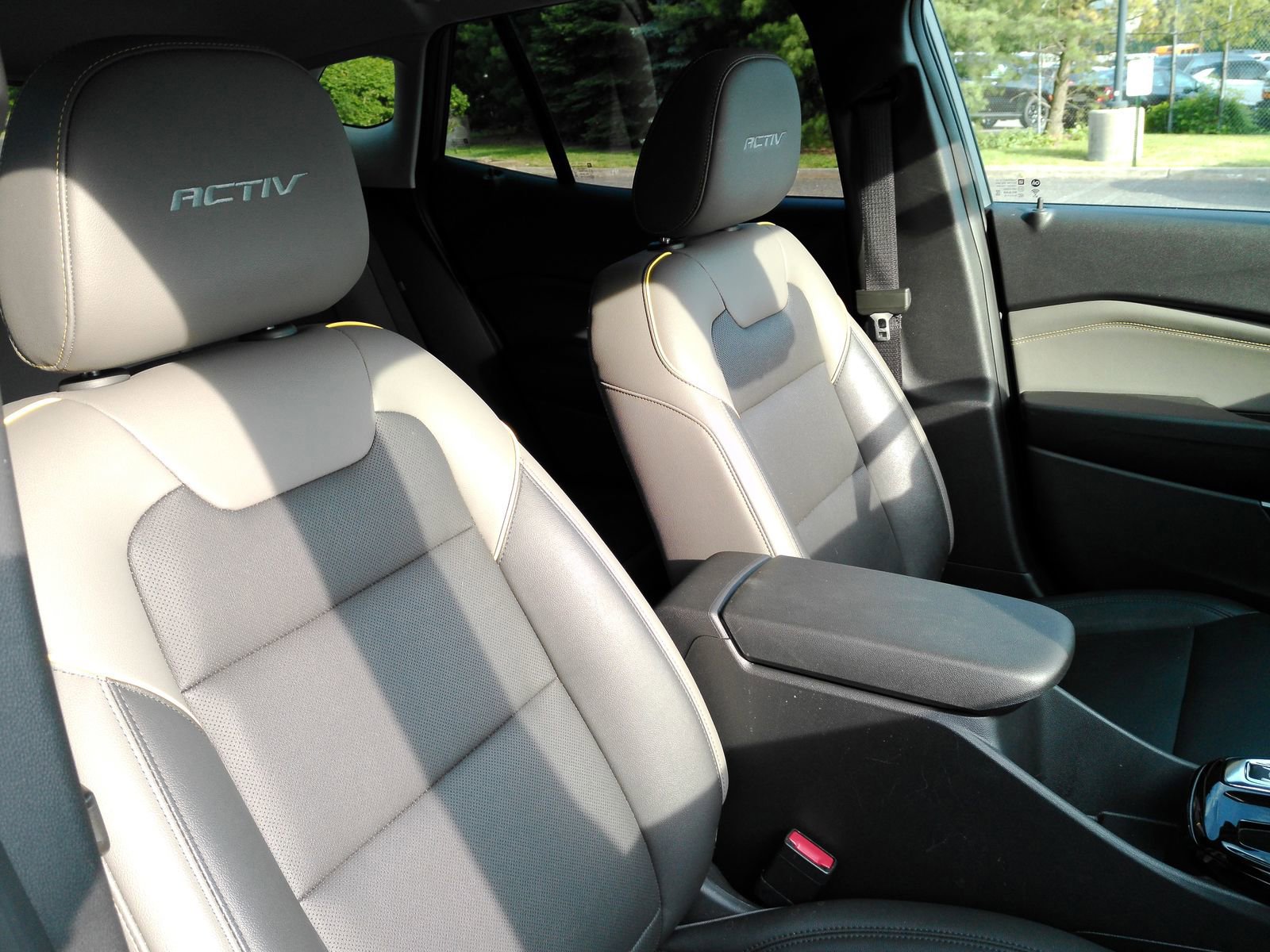 Certified 2025 Chevrolet Trax ACTIV w/ Sunroof Package FWD image 17