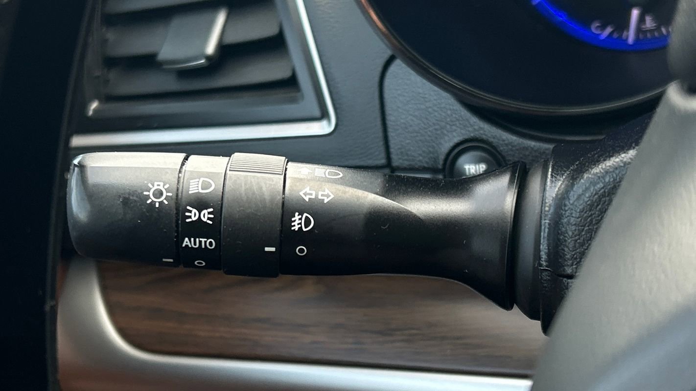 Used 2017 Subaru Outback 2.5i Touring image 23