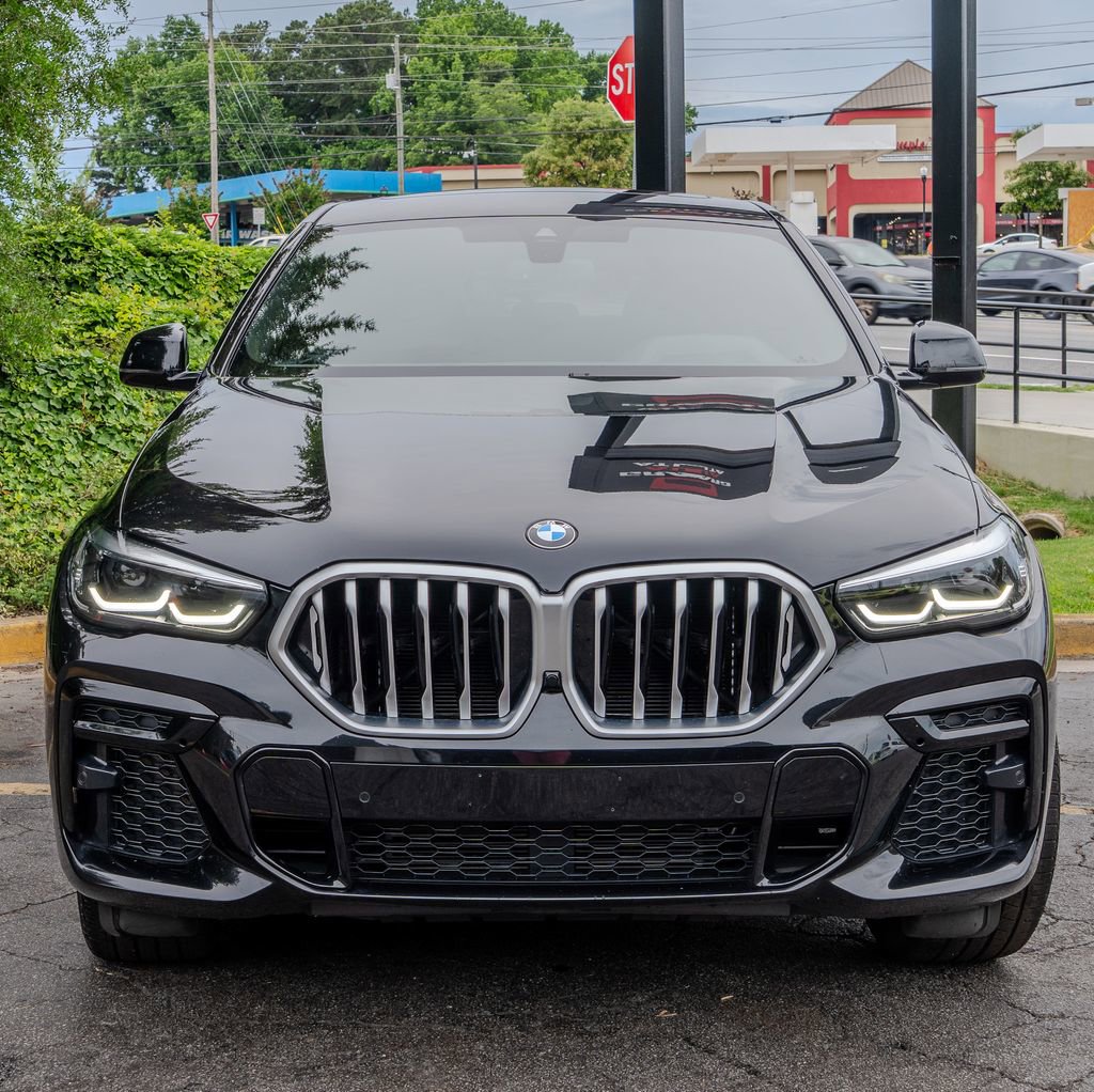 Used 2023 BMW X6 xDrive40i w/ M Sport Package AWD/4WD image 2