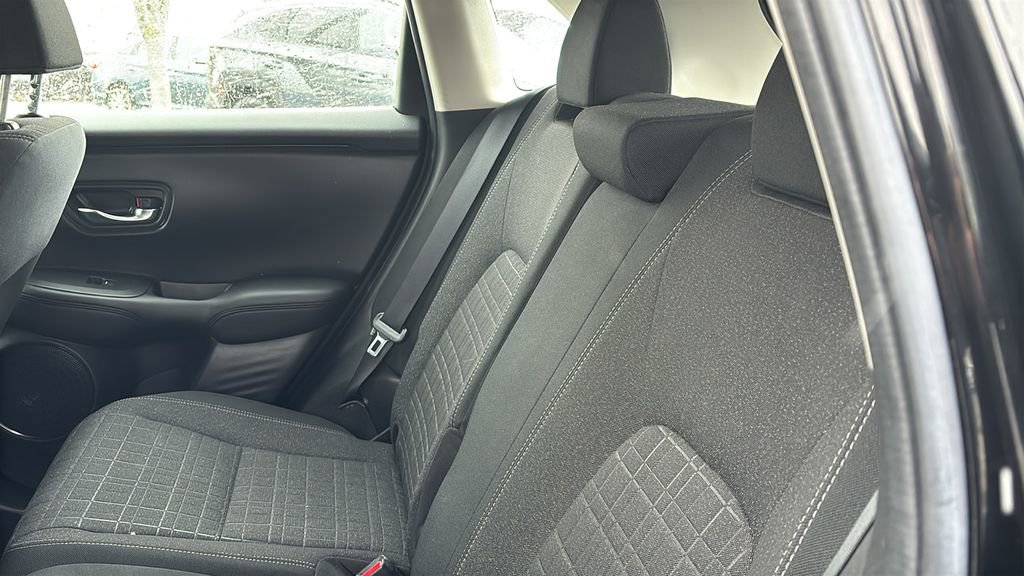 Certified 2023 Honda HR-V LX image 30