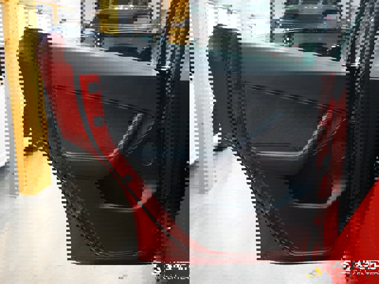 Used 2021 Tesla Model Y Long Range image 21