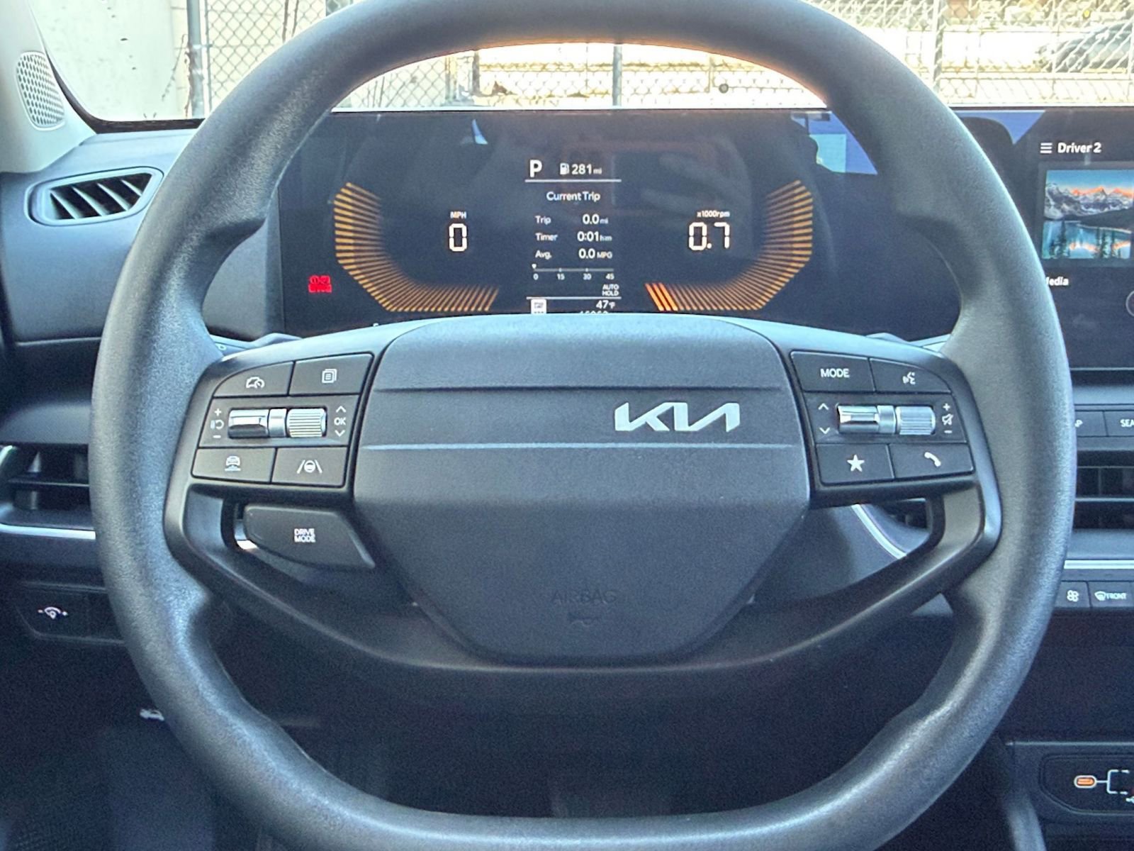 Used 2025 Kia K4 LXS image 25