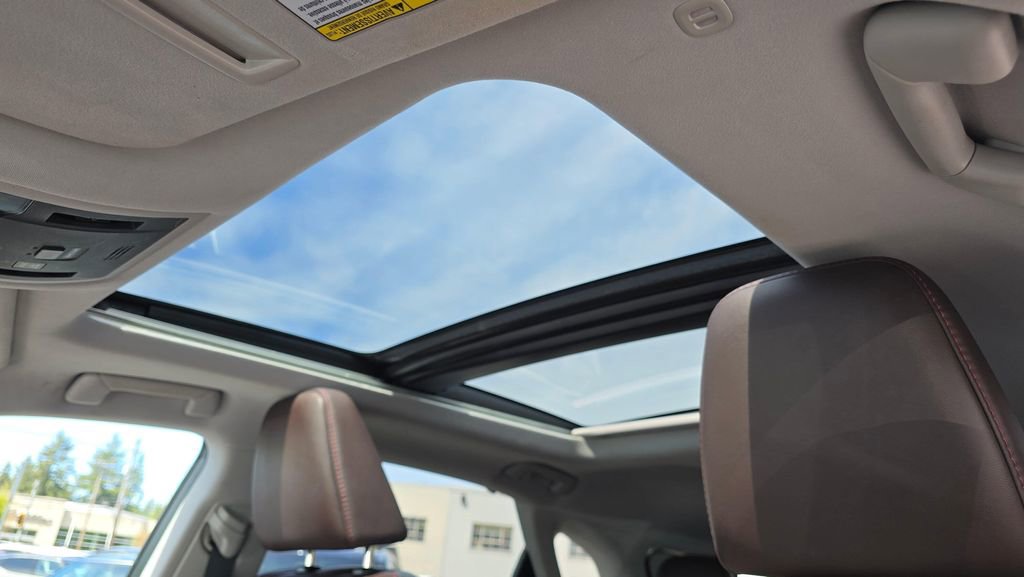 Used 2017 Lexus RX 450h AWD w/ Luxury Package image 22