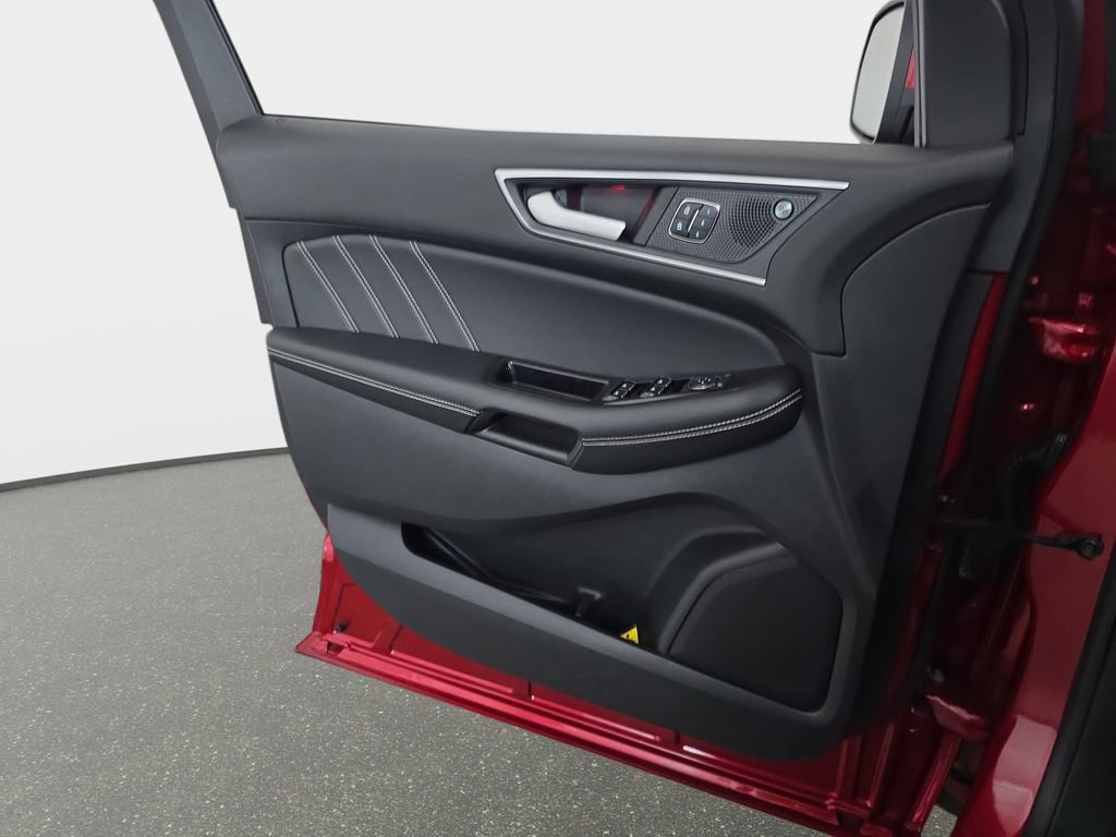 Used 2020 Ford Edge ST w/ Equipment Group 401A image 29