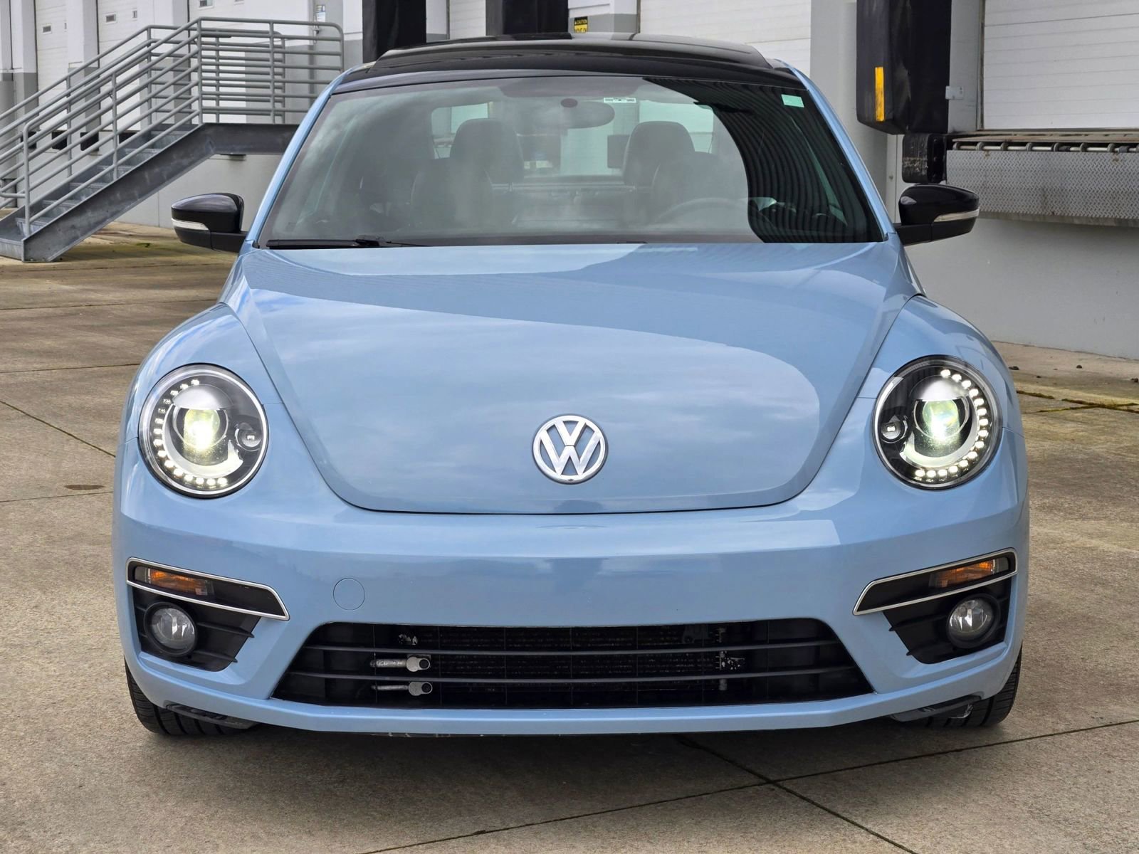 Used 2015 Volkswagen Beetle R-Line FWD image 3