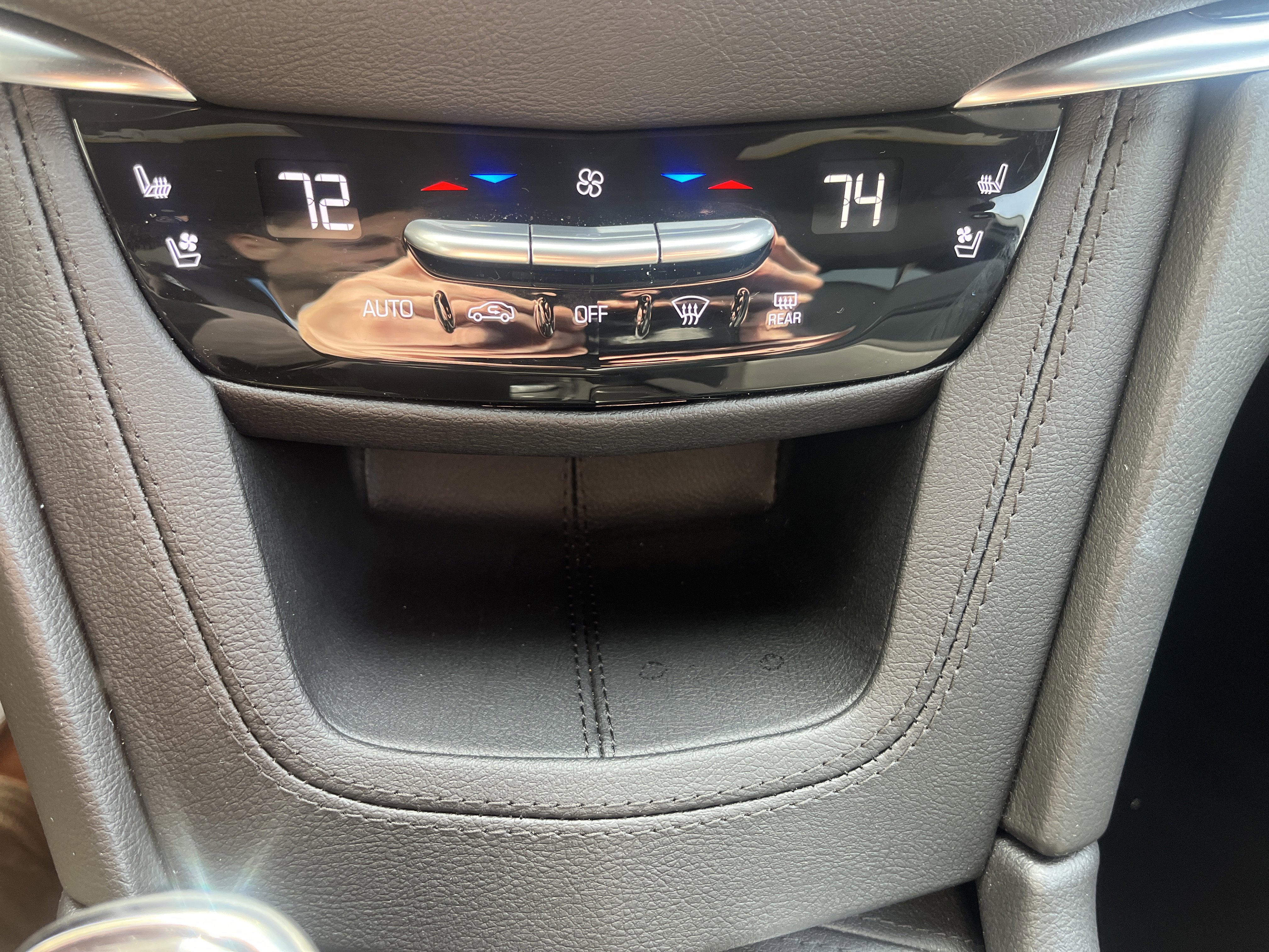 Used 2025 Cadillac XT5 Premium Luxury w/ Technology Package image 31