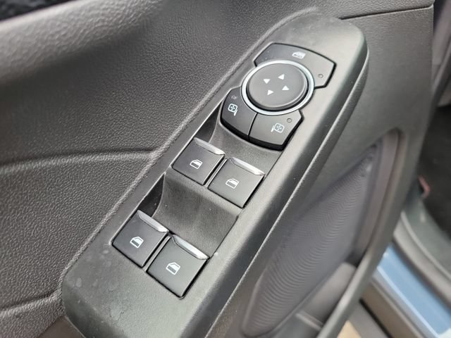 Certified 2023 Ford Escape ST-Line Select AWD/4WD image 13
